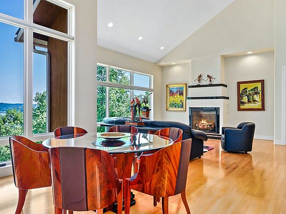 3rd image of 2206 Arrowhead Dr