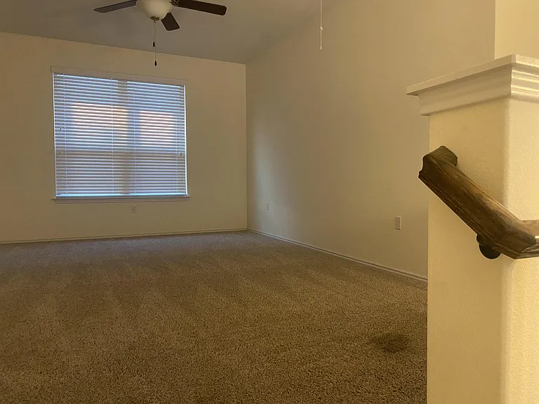 9504 Hunter Ln — Photo 16