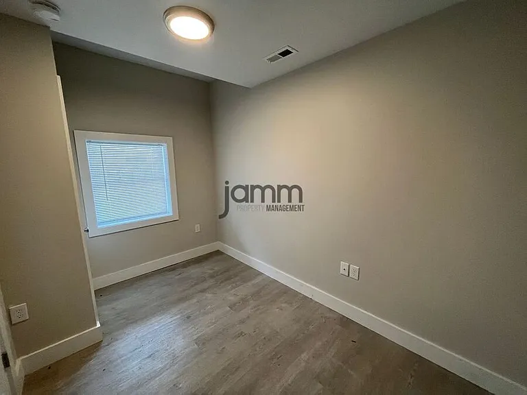 1966 Randall Rd #5 — Photo 16