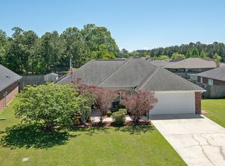 26594 Parkwood Dr, Denham Springs, LA 70726