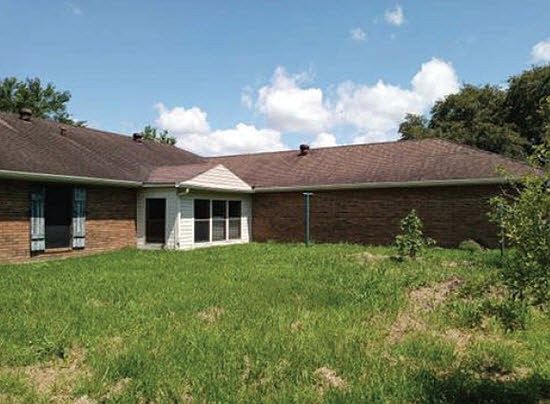 5th image of 315 Willow Wood Dr