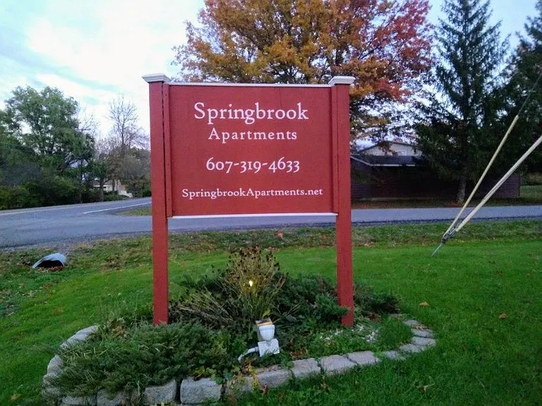 6 Springbrook Cir #D — Photo 15