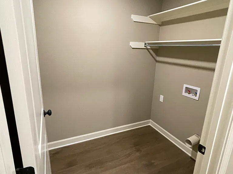11201 Johnna Ln — Photo 6