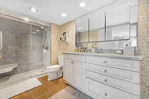 900 S Hanley Rd #12E — Photo 15