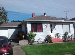 2021 Dogwood Ave, Reedsport, OR 97467