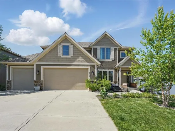 3716 NW 76th St, Kansas City, MO 64151