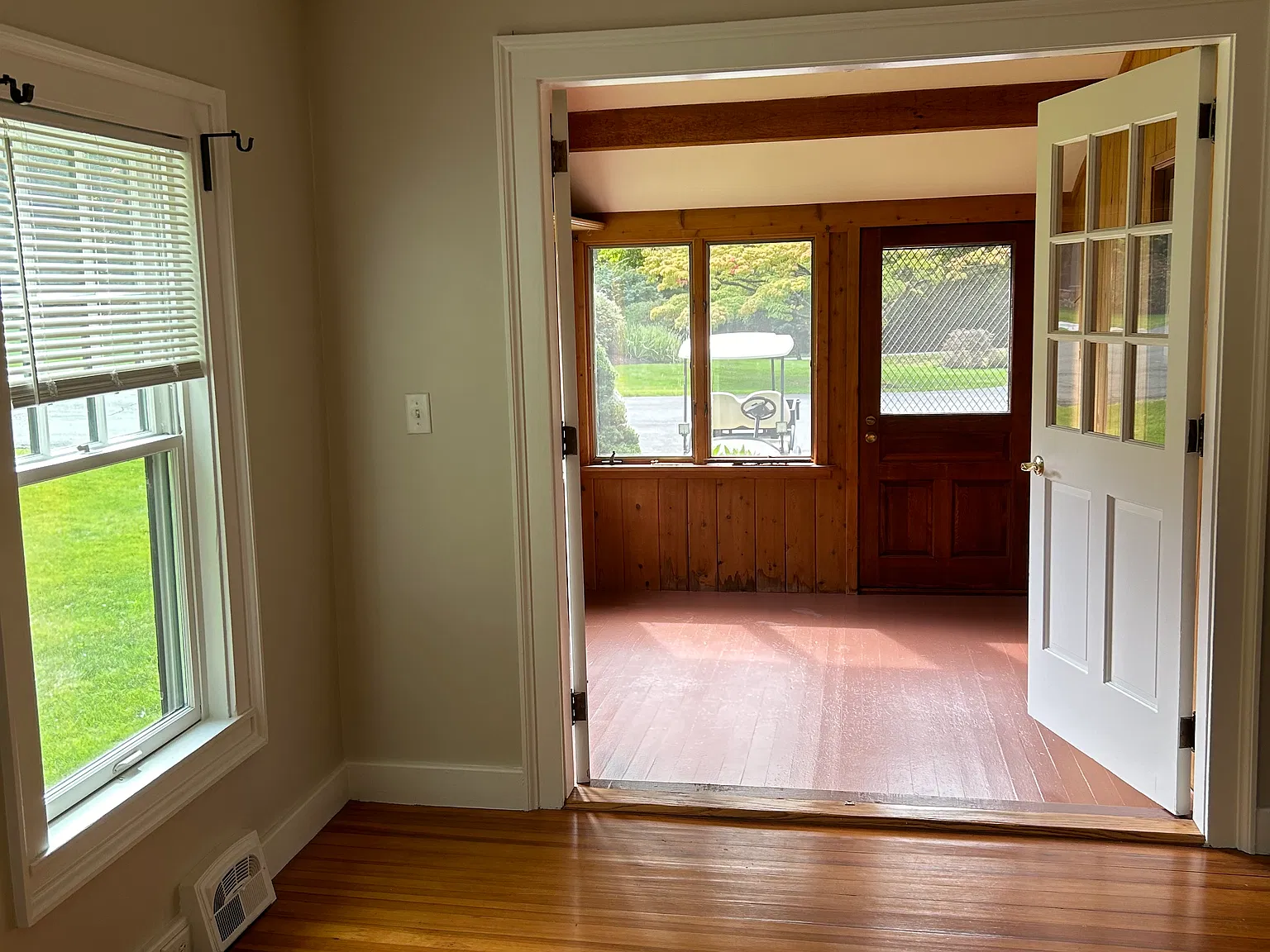 3 bed, 1600 sqft, $3,000 — Photo 4