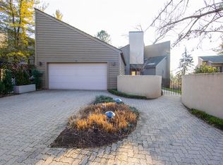 621 Chardonnay Rdg, Cincinnati, OH 45226