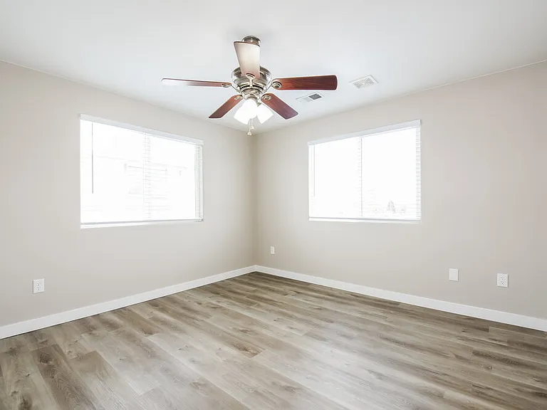 6504 E Asbury Ave — Photo 15