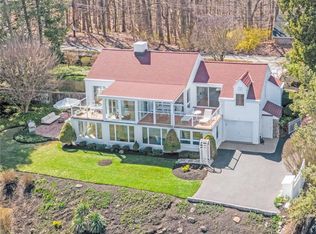 49 Tweed Blvd, Nyack, NY