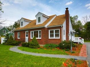 5 Clarke Ave, Chelmsford, MA 01824