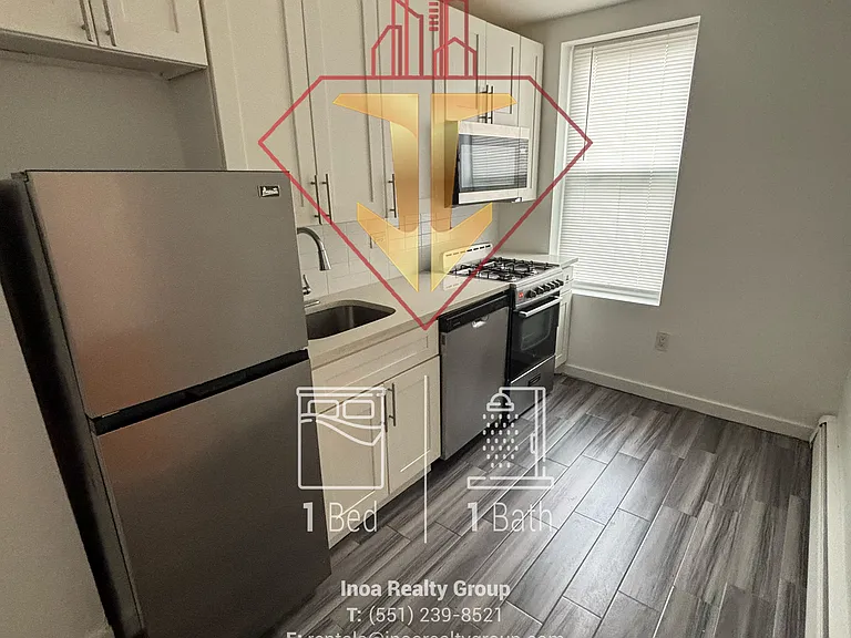 18-20 Fulton Ave #34 — Photo 7