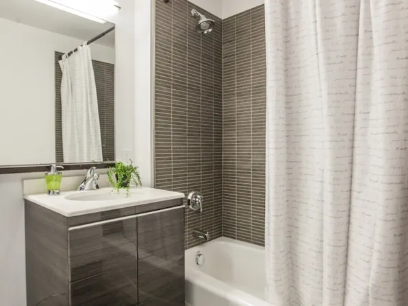 66 Rockwell Place image 7 of 19