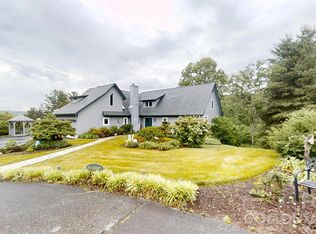 518 Forest Ridge Dr, Mars Hill, NC 28754