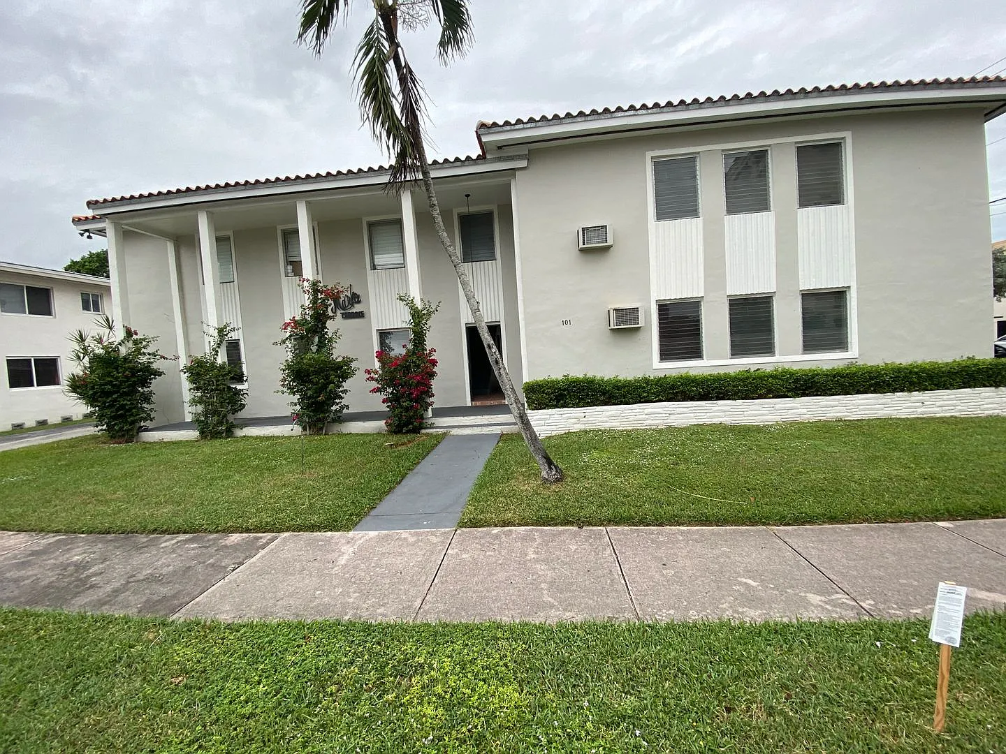 101 Antiquera | Coral Gables (Coral Gables Business District) — Photo 4