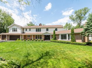 320 Pebblebrook Rd, Northbrook, IL 60062