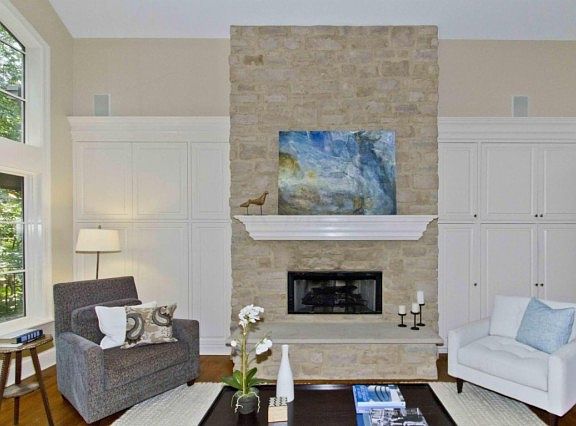 3rd image of 3033 Loire Ln