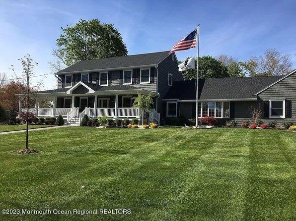 21 Stavola Road, Middletown, NJ 07748