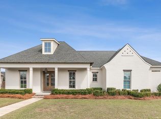 111 Highland Dr, Headland, AL 36345