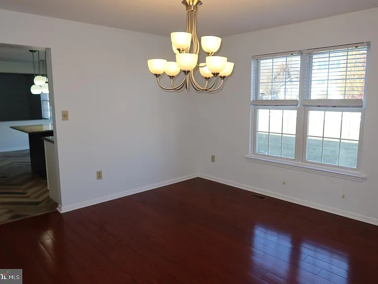 4581 Green Tree Rd — Photo 3