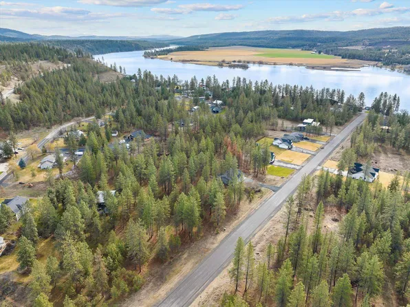 6555 Kate Dr, Nine Mile Falls, WA 99026