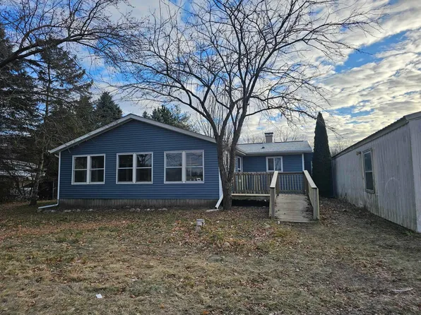 4977 S Charlton Park Rd, Hastings, MI 49058