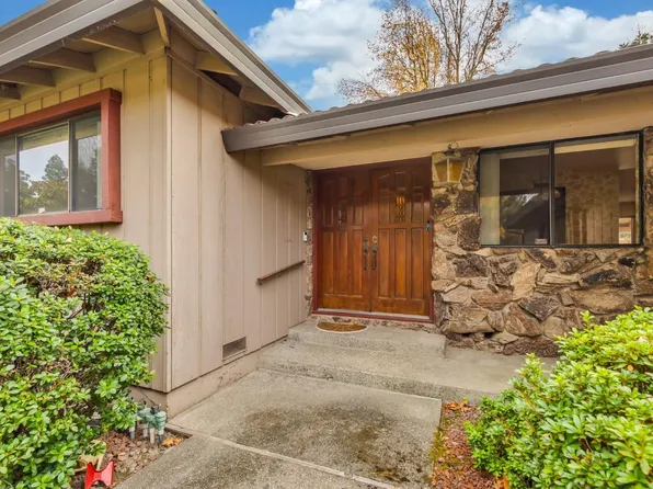 6805 Gloria Dr, Sacramento, CA 95831