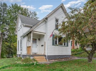 25 Summit St, Fairport, NY 14450