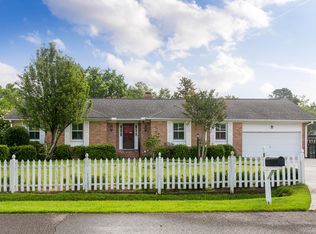 6 Charlyn Dr, Charleston, SC 29407