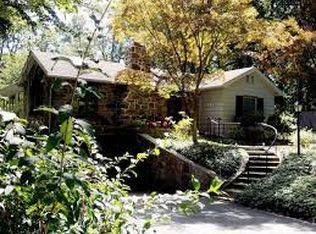 39 Pine Dr, Park Ridge, NJ 07656