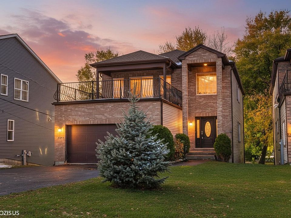 ろ*く様 house on the hill ロンパース70 23974 N Overhill Dr, Lake Zurich, IL 60047 | Zillow