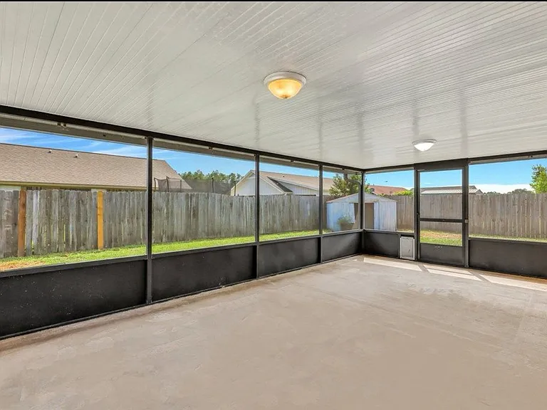 772 Melissa Dr — Photo 24