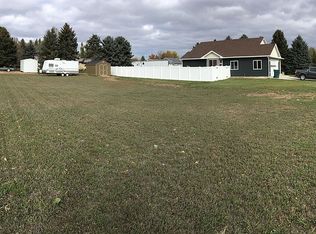 1963 Sage Lily Dr, Sidney, MT 59270