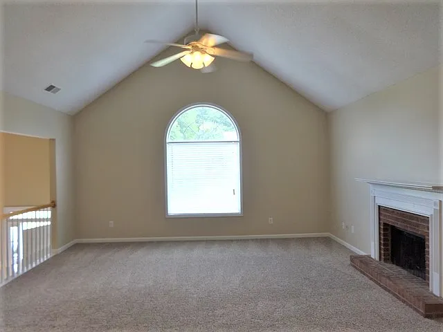 4 bed, 3.0 bath, 1658 sqft, $2,235 — Photo 4