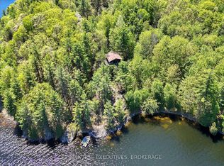 956 Roddick Ln, Leeds The Thousand Islands, ON K0E1N0
