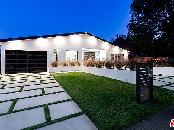 2nd image of 23056 Leonora Dr