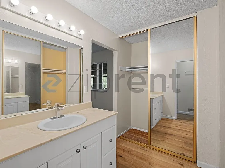 1471 Valenzuela Ct — Photo 19