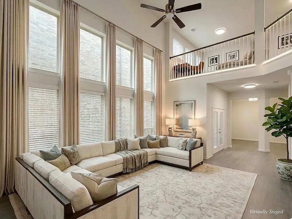 4 bed, 2757 sqft, $3,300 — Photo 4