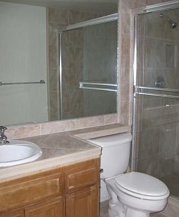 4th image of 5966 Gaines St