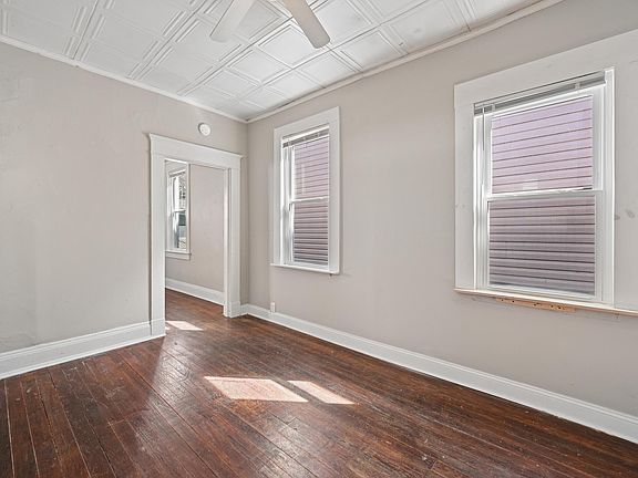 3rd image of 1006 Liberty St