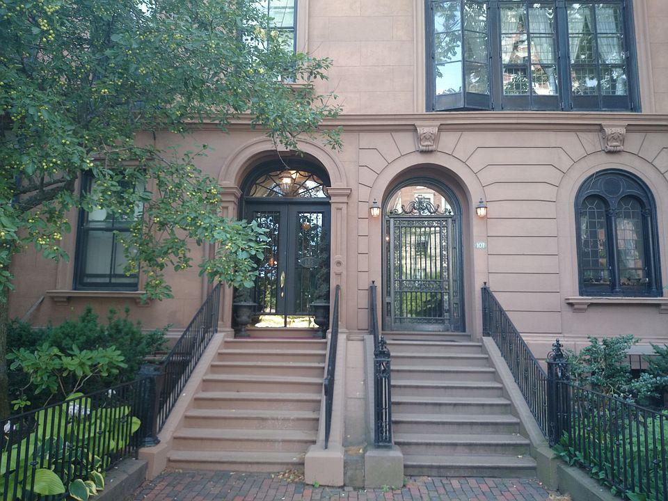 2nd image of 105 Beacon St APT 2