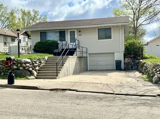 504 S Filmore Ave, Pierre, SD 57501