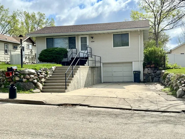 504 S Filmore Ave, Pierre, SD 57501