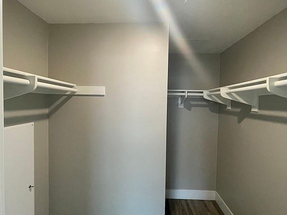 5th image of 555 W Date St #405