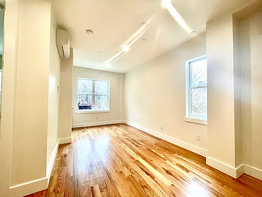 Rented by Doorway NYC, LLC | media 17