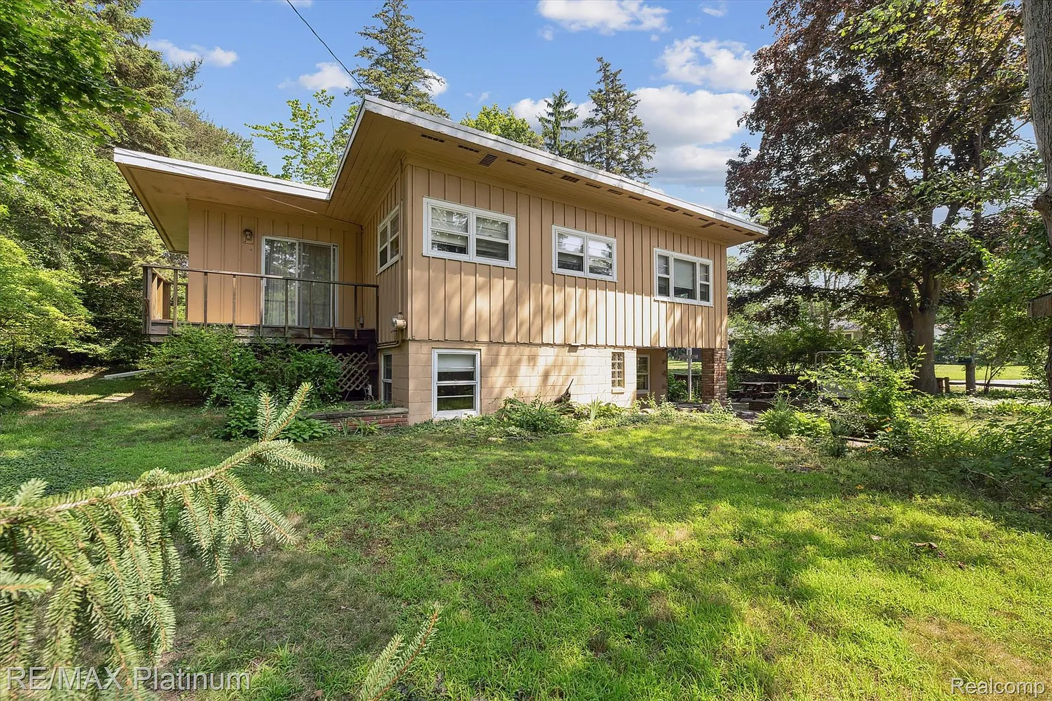1243 Clearwater Blvd photo 1