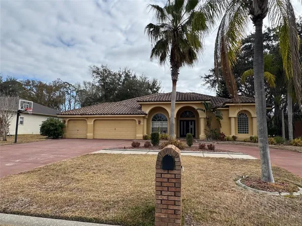 3373 Crescent Oaks Blvd, Tarpon Springs, FL 34688