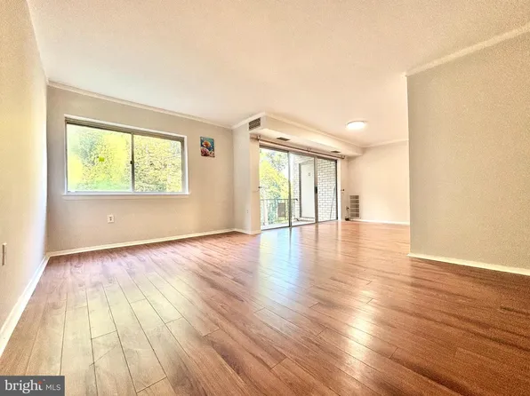12301 Braxfield Ct APT 12, Rockville, MD 20852