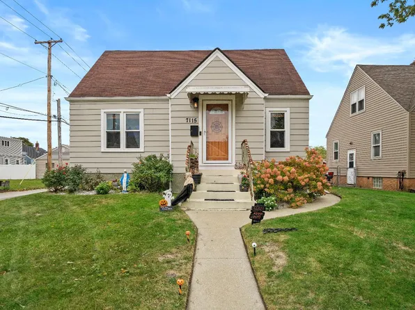 7115 Woodlawn Ave, Hammond, IN 46324