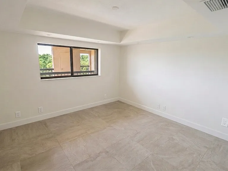 5279 Fountains Dr S #404 — Photo 20